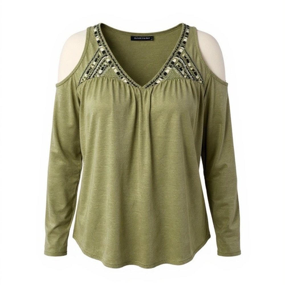 EUC Xhilaration Cold Shoulder Top S Embroidered‎